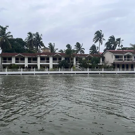 Hotel Riverside